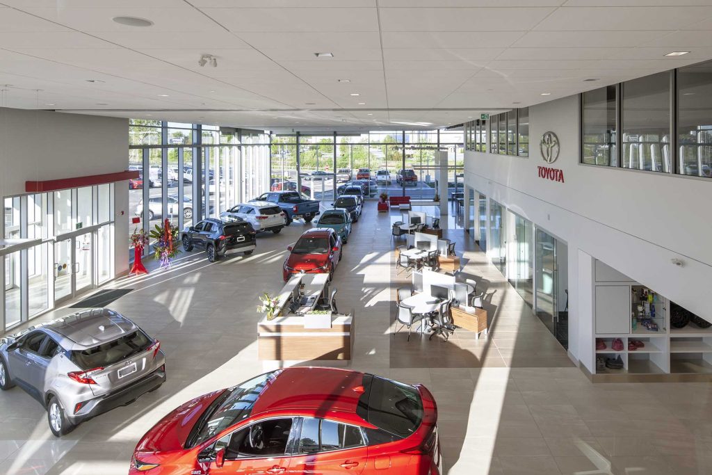 commercial construction project management of auto dealership